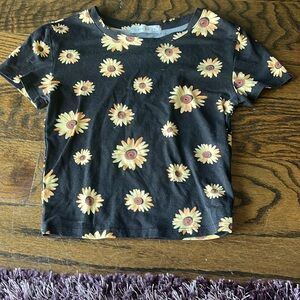 Women’s sunflower crop top